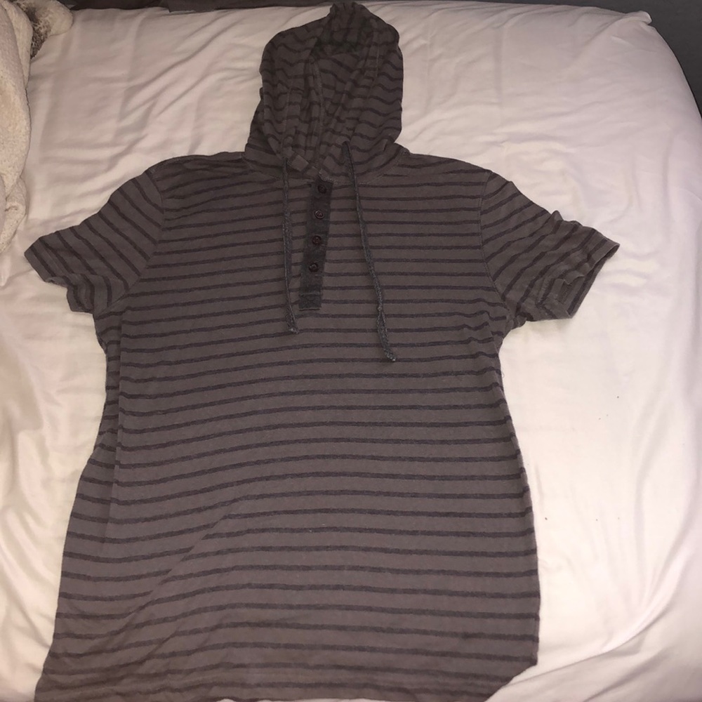 🔥GREU STRIPED HOODIE SHIRT!!